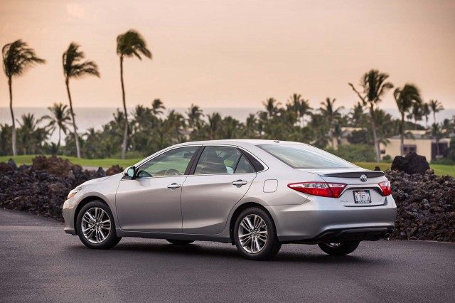 2017 Toyota Camry Seguridad