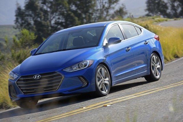 Hyundai Elantra 2 017 Características